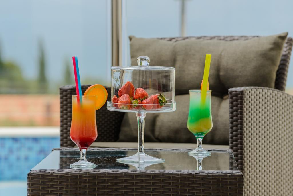 Tandem Apartments With Swimming Pool Cavtat Eksteriør bilde